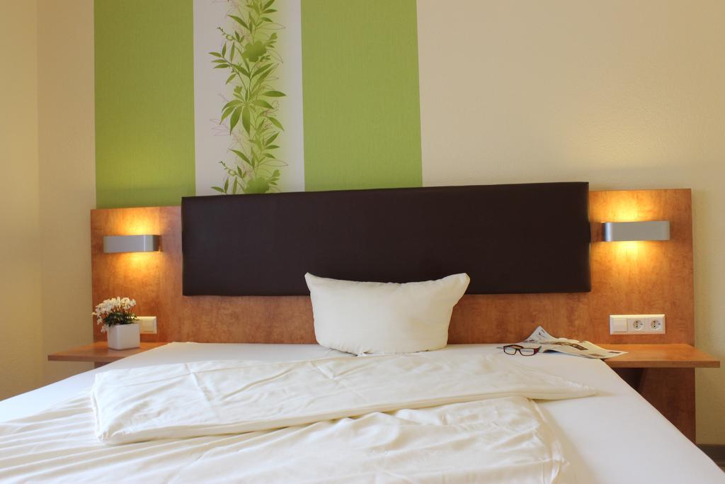 Landhotel Kueffner Pfedelbach Ngoại thất bức ảnh