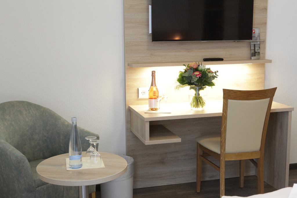 Landhotel Kueffner Pfedelbach Ngoại thất bức ảnh